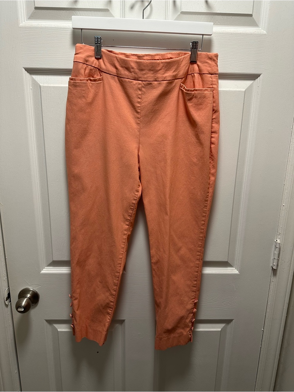 Chico's Cropped Slim Ankle Pants in Coral 1.5P (10 petite)